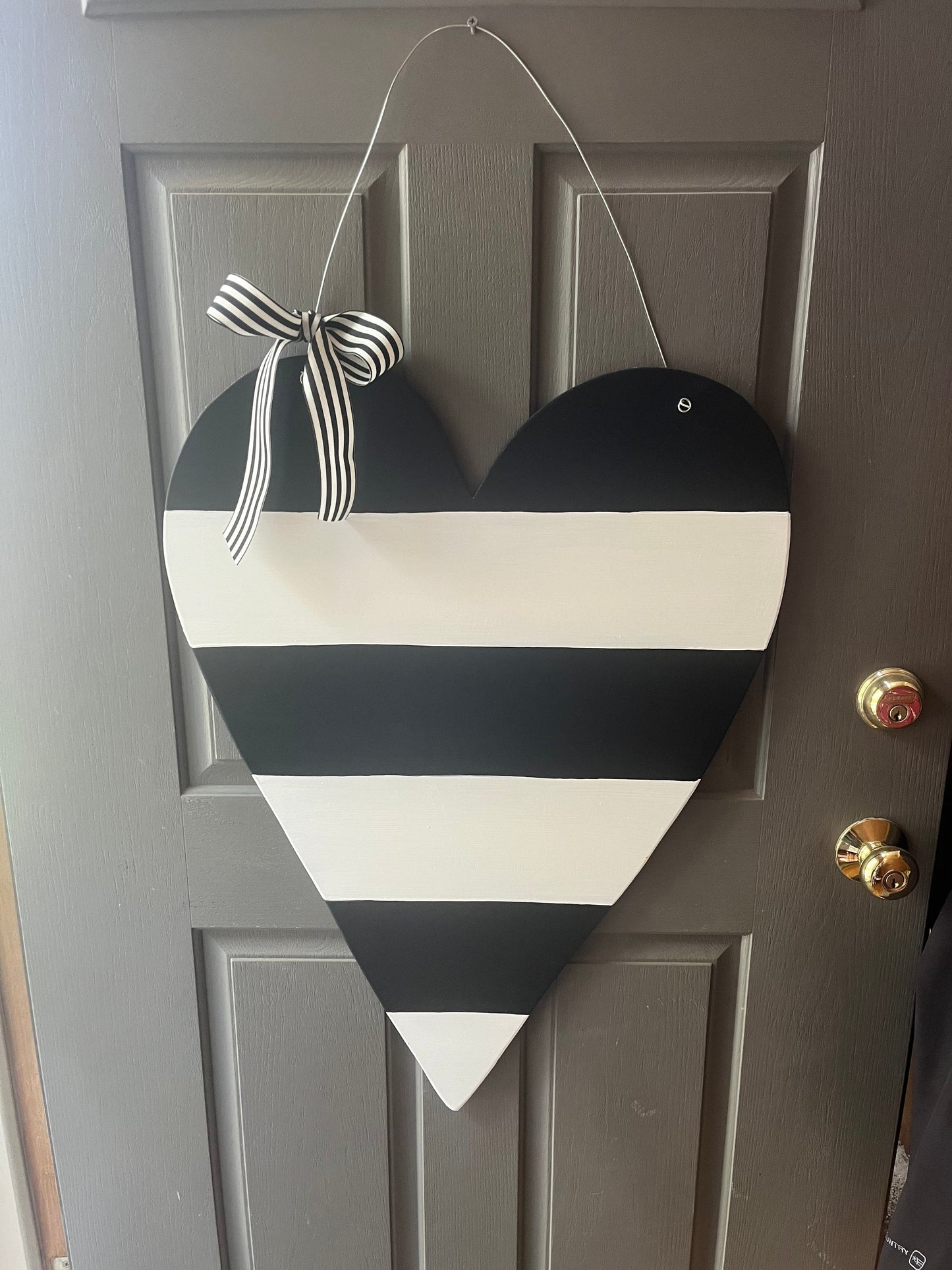 B/W Stripe Heart - Self Checkout at Creative Collabs