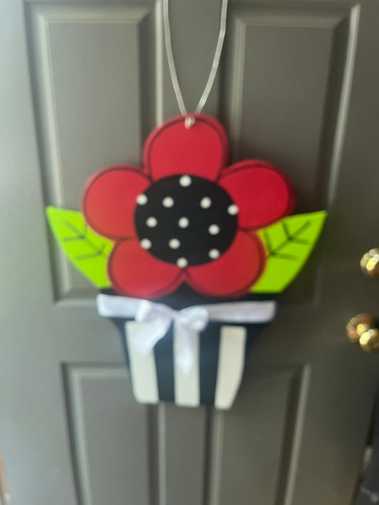 RED FLOWER - JUNKSTOCK